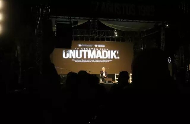 17 Ağustos Marmara Depremi’nde hayatını kaybedenler Sakarya’da anıldı
