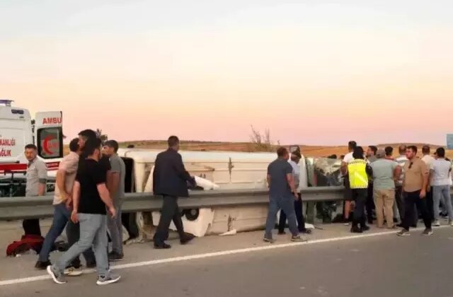 Afyonkarahisar’da feci kaza! 10 kişi yaralandı