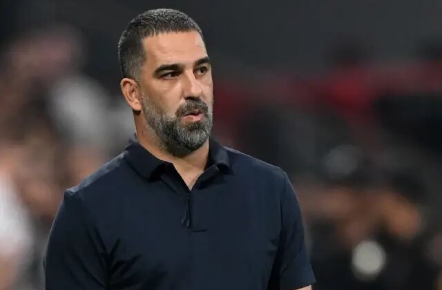Arda Turan 90’da üzüldü