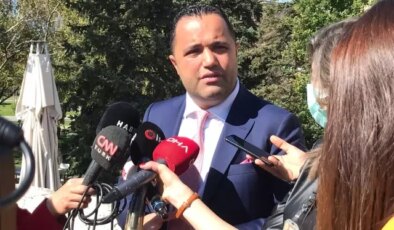 Avukat Rezan Epözdemir gözaltına alındı