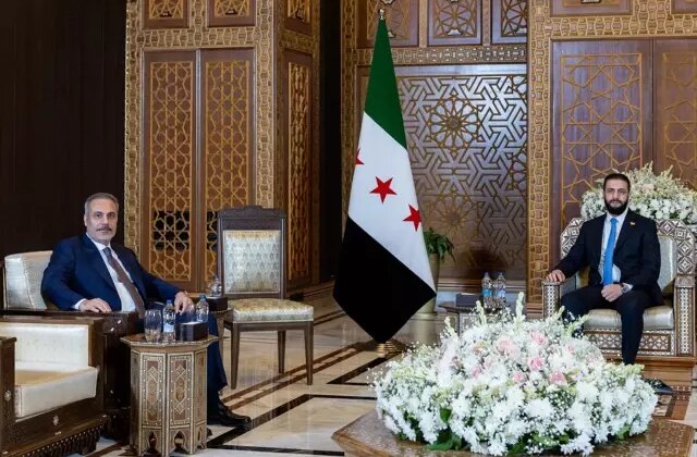 Bakan Fidan, Şam’da Suriye Cumhurbaşkanı Şara ile bir araya geldi