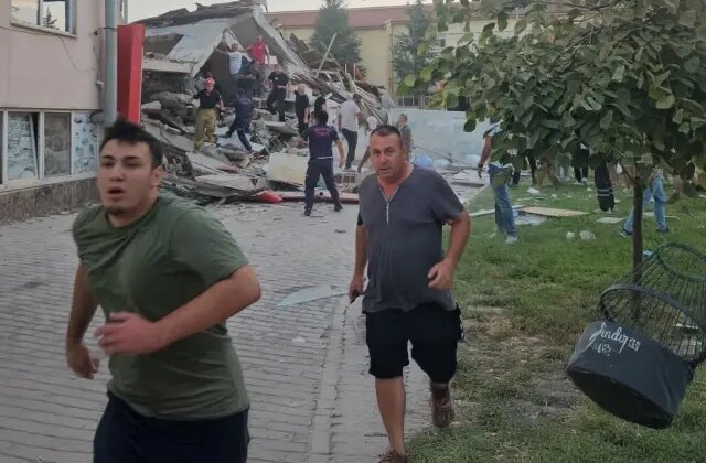 Balıkesir’de şiddetli bir artçı deprem daha! Kandilli’den açıklama var