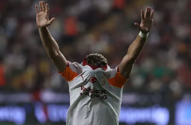 Barış Alper Yılmaz’dan Harry Kewell sevinci