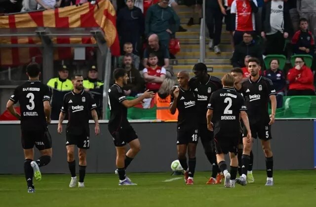 Beşiktaşlıların özlediği golcü Abraham! 3 maçta tam 4 gol