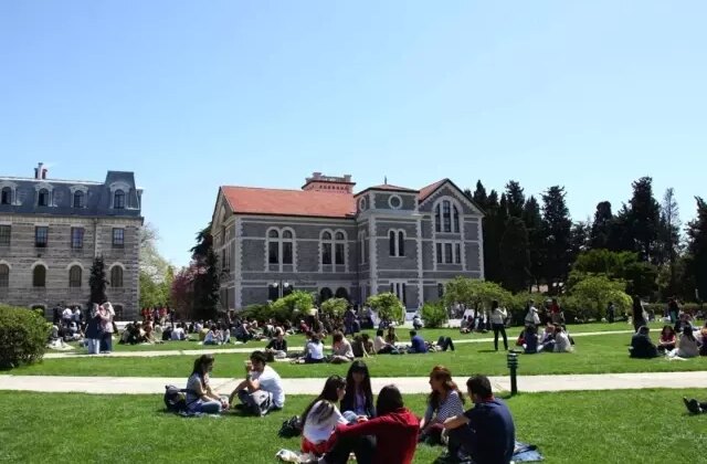 Boğaziçi Üniversitesi’nde vahşet! 15 yaşındaki çocuğu öldürüp intihar etti