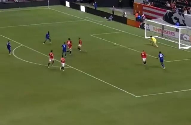 Bu gol futbolun beşiğinde gündem! Fenerbahçe’nin eski yıldızının içler acısı hali