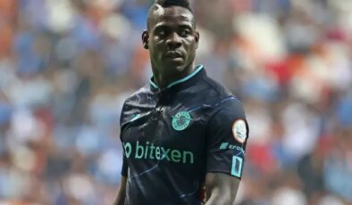 Bu hallere de mi düşecekti! Mario Balotelli kendisine kulüp arıyor