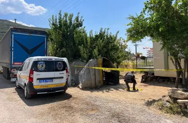 Evinin önüne TIR park eden damadını tüfekle vurarak öldürdü