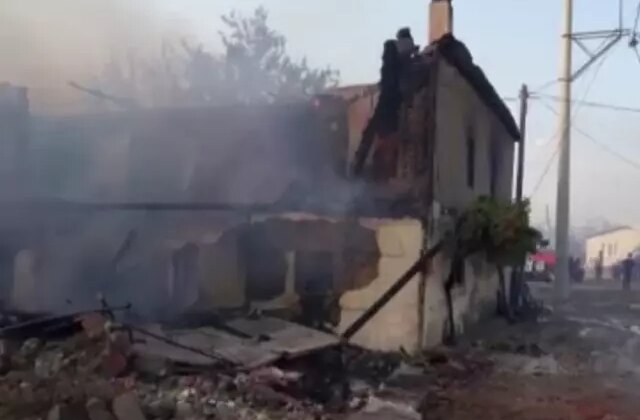 Çanakkale’de tahliye edilen köy alevlere teslim oldu