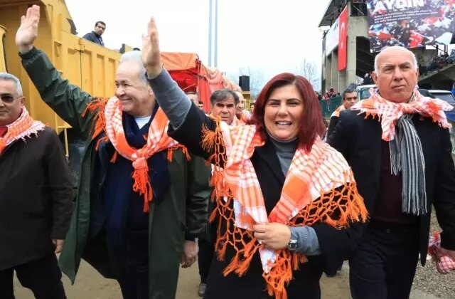 Özlem Çerçioğlu’nun ardından 3 belediye başkanı daha CHP’den istifa etti