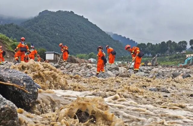 Çin’de sel felaketi: 15 kişi hayatını kaybetti