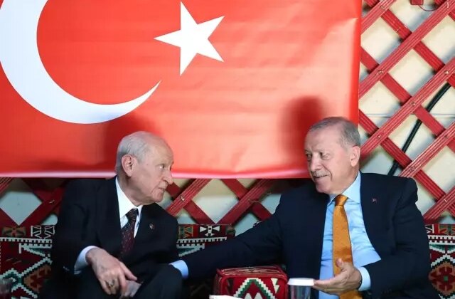 Cumhurbaşkanı Erdoğan ve Bahçeli’den “Araları açık” dedikodularını bitiren pozlar