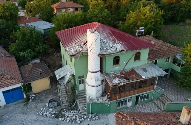 Deprem sonrası Balıkesir’de yaz okulları tatil edildi