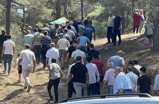 Düğün yolunda feci kaza! Anne ve kızı yan yana toprağa verildi