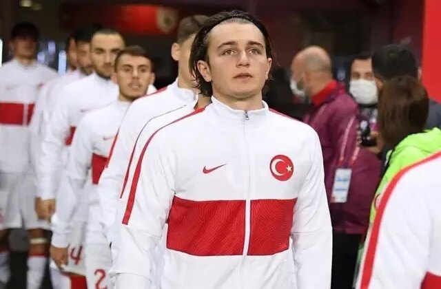 ‘Dünyanın en iyi takımlarına gider’ deniyordu! İşte Ali Akman’ın yeni takımı