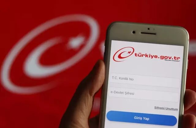 e-Devlet’ten yeni hizmet! Domuz eti kullanan restoranları listeleyecek
