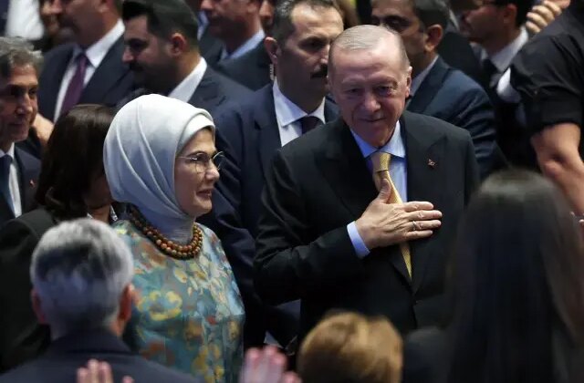 Emine Erdoğan, AK Parti’nin 24. kuruluş yıl dönümünü kutladı: Gönüllerde yeşeren tüm umutlar AK Parti ile gerçekleşecek