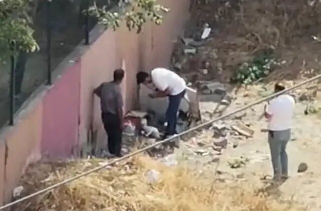 Okul önünde uyuşturucu kullanırken önce kameralara, sonra polise yakalandılar