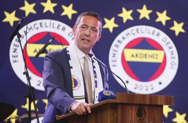 Fenerbahçe’de kritik toplantı bitti! Teknik direktör için 4 aday var