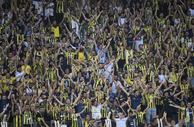 Fenerbahçe’den taraftarlarını heyecanlandıran transfer mesajı