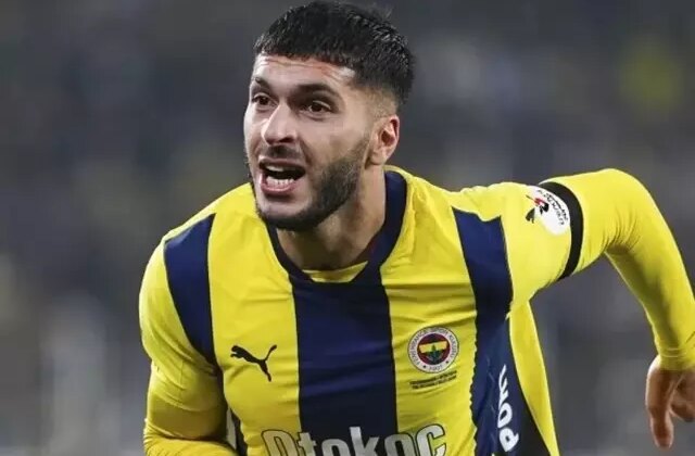 Feyenoord maçında eleştiri alan Oğuz Aydın’dan olay hareket