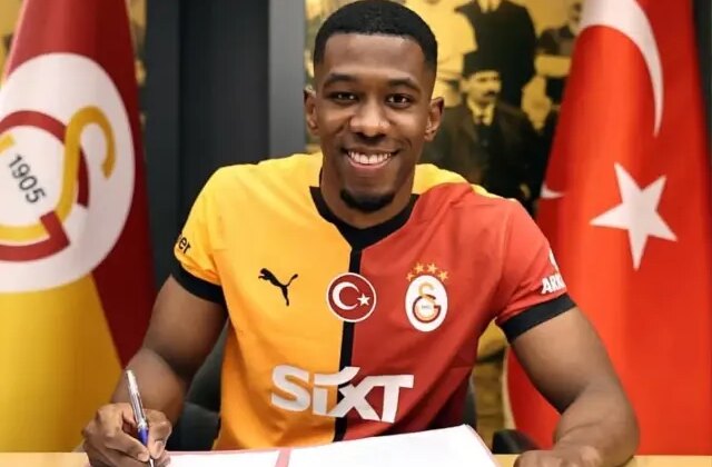 Galatasaray’da 3 veda var