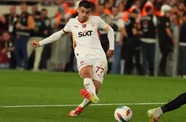 Galatasaray’da ayrılık 24 saat içinde kesinleşiyor
