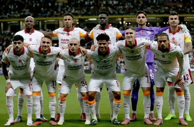 Galatasaray son 8 maçta imkansızı başardı