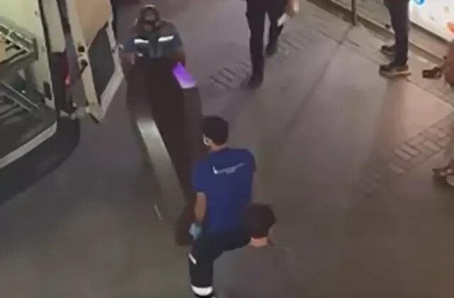 Günlerdir aranıyordu, çürümüş cesedi apartman boşluğundan çıktı
