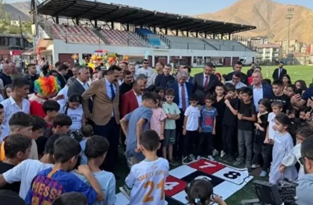 Hakkari’de ‘Bir Anadolu Şenliği’ coşkuyla başladı