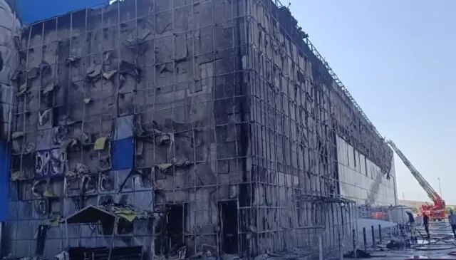İzmir’deki fabrika yangını panik yarattı