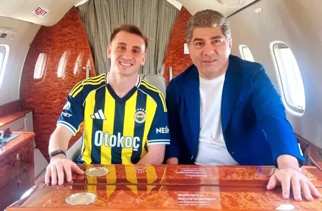 Kerem Aktürkoğlu Fenerbahçe formasını giydi, o not gündem oldu