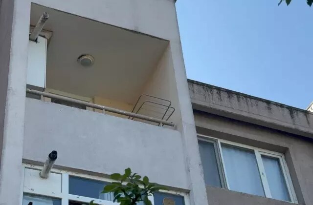 4 yaşındaki oğlunu yastıkla boğarak öldürdü, cesediyle 8 saat aynı evde kaldı
