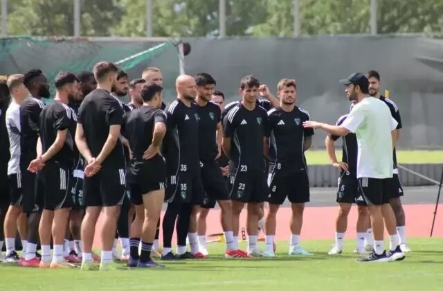 Kocaelispor ile Samsunspor 22 yıl sonra Süper Lig’de karşı karşıya geliyor