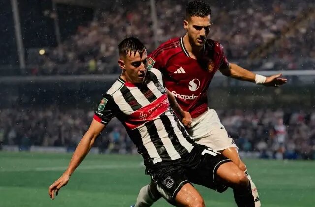 Manchester United’da felaket! 4. Lig takımına elendiler