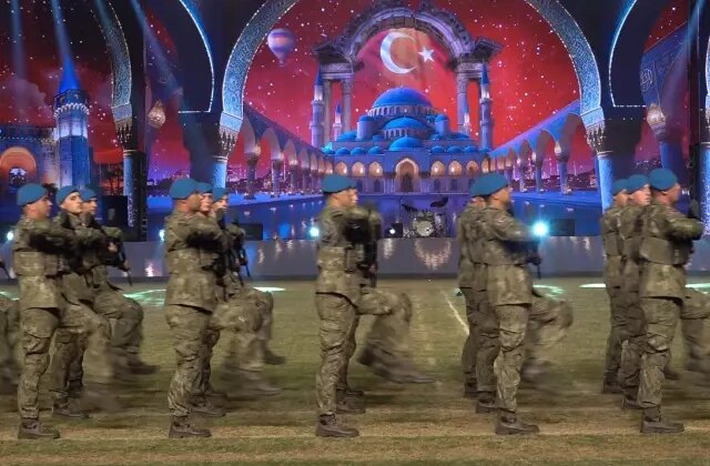Mehmetçik, Pakistan Kurtuluş Günü geçit töreninde yürüdü