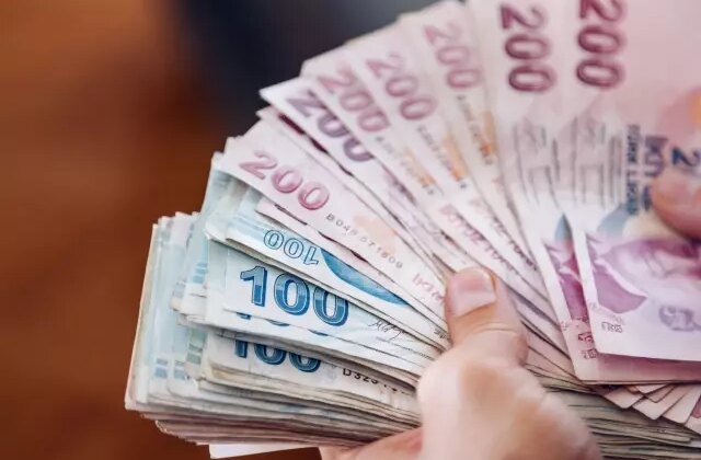 Milyonlarca memur ve emekliyi ilgilendiren zam kararı Resmi Gazete’de