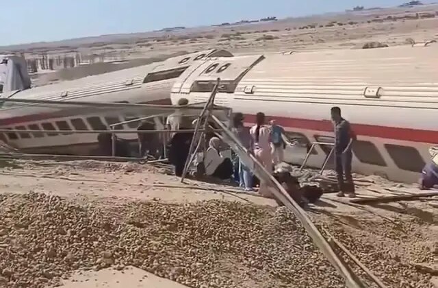 Mısır’da tren kazası: 3 ölü, 103 yaralı