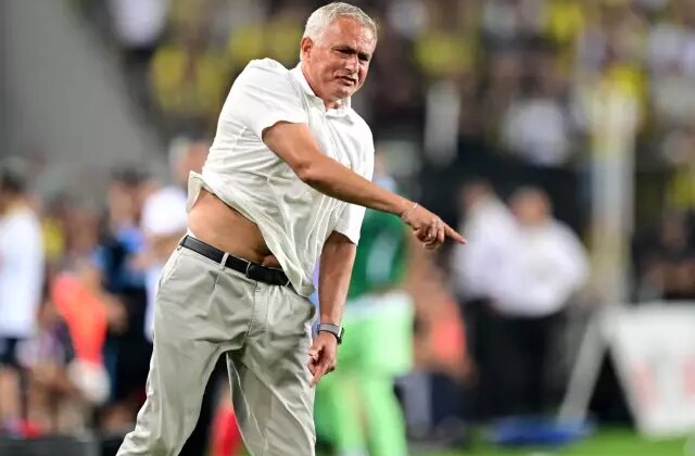 Mourinho’nun gönderilmesi sonrasında ultrAslan’dan olay paylaşım