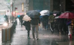 ABD’nin New York ve New Jersey eyaletlerinde sel nedeniyle olağanüstü hal ilan edildi