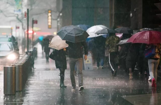 ABD’nin New York ve New Jersey eyaletlerinde sel nedeniyle olağanüstü hal ilan edildi