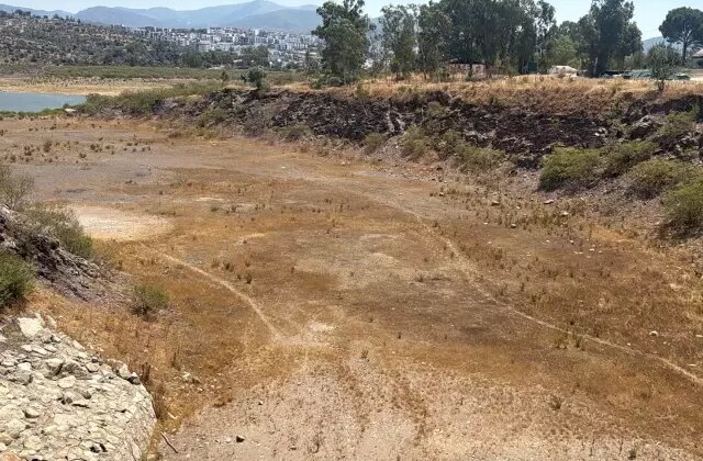 Nüfusu 1 milyona yaklaşan tatil cenneti ilçede su krizi