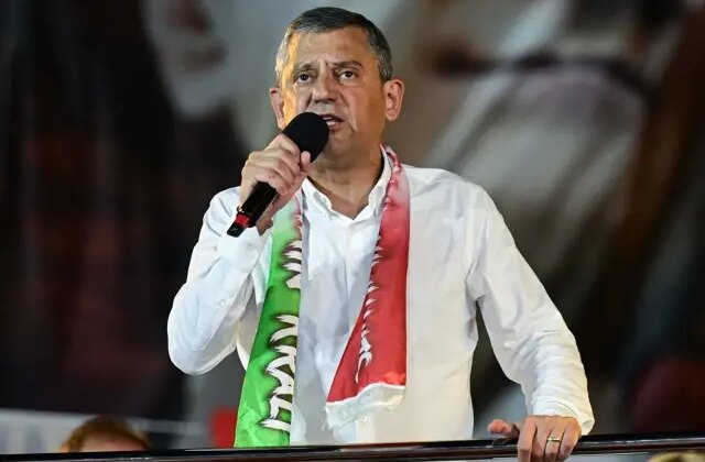 Özel saat 12.00’de ne açıklayacak? İşte kulislerde konuşulan konu