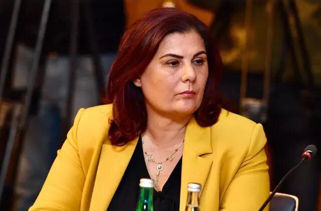 Özlem Çerçioğlu zehir zemberek sözlerle CHP’den istifa etti