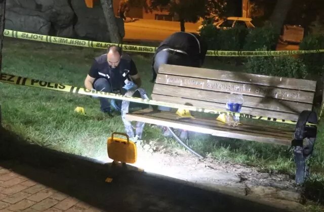 Parkta çıkan tartışmada kalbinden bıçaklanarak öldürüldü