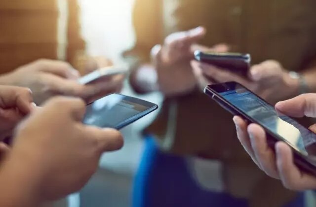 Popüler sohbet uygulaması Azar’a erişim engeli