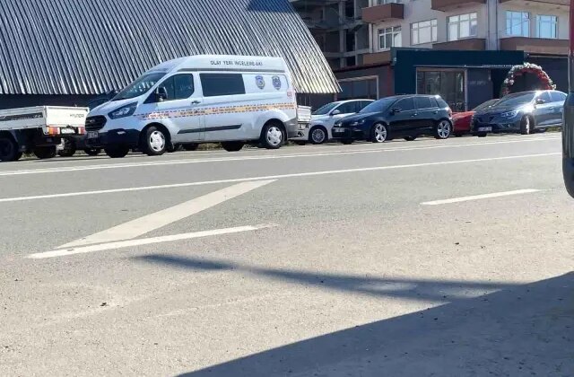 Rize’de mal sahibi ile kiracının kavgası kanlı bitti: 3’ü ağır 4 yaralı
