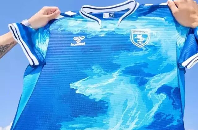 Samsunspor’un Atatürklü forması Atina’yı karıştırdı