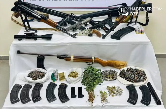 Şanlıurfa’da şok operasyon! Cephanelik gibi evler basıldı