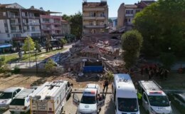 Sındırgıda’daki depremde yıkılan binayla ilgili jet soruşturma! 2 kişi gözaltında